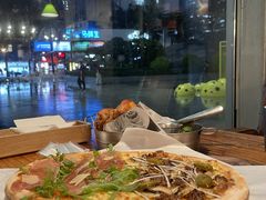 烤牛肉披萨-I HOLIC艾豪丽披萨(KKone店)