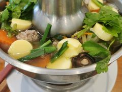 -Chom Cafe and Restaurant