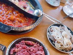 -小志家.野生菌鲜切牦牛肉牛杂火锅