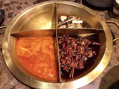 九宫格老火锅-沸炉重庆老火锅(军事博物馆店)