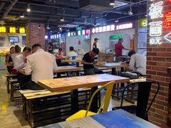 -第5大道精品休闲购物广场