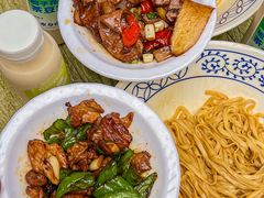 -李与白包子铺(桐梓林店)
