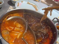 -宴全牛粤来越牛潮汕鲜牛肉火锅(海州万达广场店)