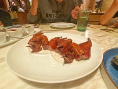 脆皮妙龄鸽-新荣记(新源南路店)