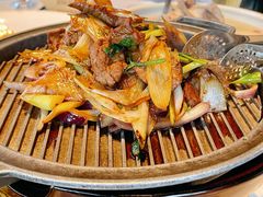 经典葱爆小羔羊肉-悦融·京鲁菜·露台花园(安定门店)