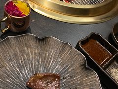 -铭牛烧肉·和牛海鲜自助(高新月牙湖店)