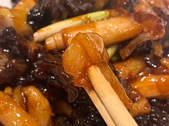 -山楂树融合菜餐厅