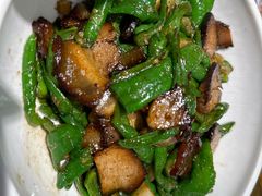 -黄泥岗·地道湖北菜(奥特莱斯店)