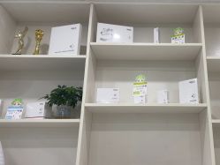 -苗医生专业祛痘·皮肤管理
