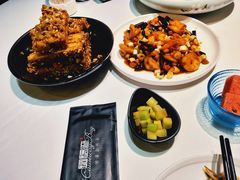 宫保虾球-铜锣湾·有麝自然香(渝北财富中心店)