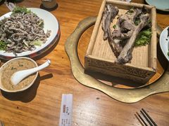 -一群羊手扒肉·火锅·早茶(远东公寓店)