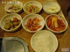 赠送的小菜-香猪坊(五道口店)