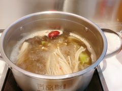 菌菇锅-百品聚旋转火锅(号外店)