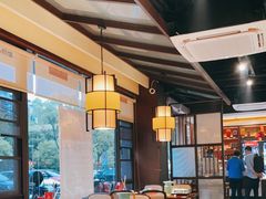 大堂-魏铭鱼头捞饭(晋阳路店)