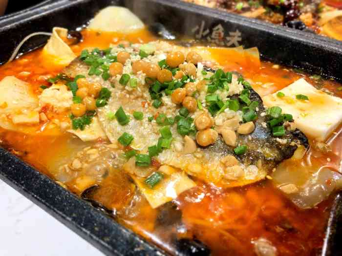 小鱼夫·小份烤鱼-"这家店适合单身贵族或者两三个人打卡,店内.