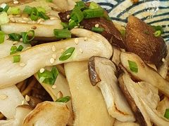 松茸干拌面-囿面传统制面馆(中央路店)