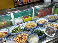 自助取餐区-和月楼牛羊肉泡馍