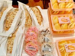 -好利来(彩香店)