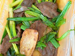 小炒黄牛肉-五谷芳乳鸽王(梅沙老店)