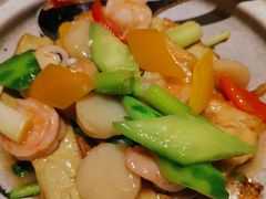 海鲜豆腐煲-香樟花园新粤料理(无锡万象城店)