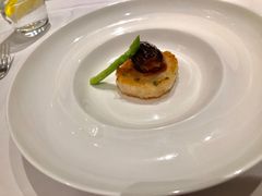 顺德虾饼配羊肚菌-Yan Ting 宴庭中餐厅(上海静安瑞吉酒店)