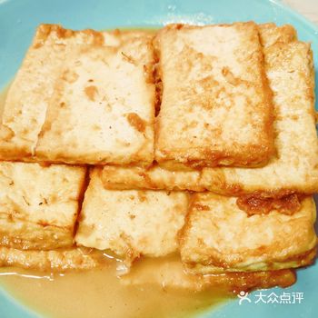 传统鲁菜，现在很少见了，别小看一道很普通的素菜很讲究