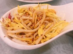 麻辣菊花土豆粉-柳州宾馆-云霄阁·旋转餐厅