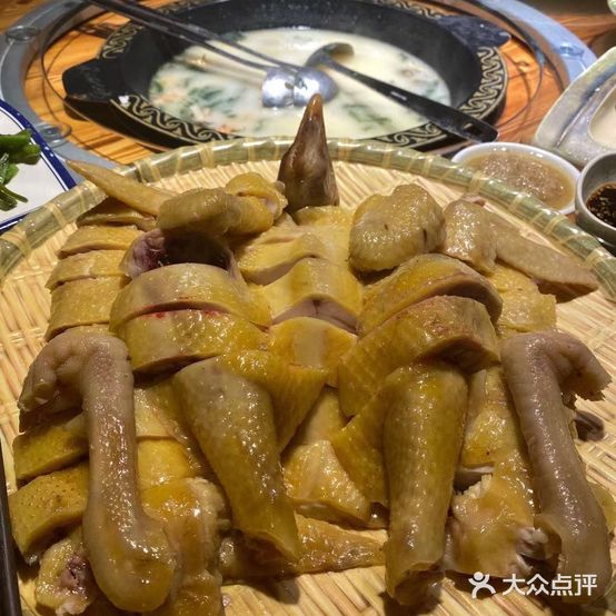 无双土鸡(灏景玥城餐饮总部)