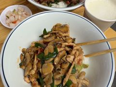 -李与白包子铺(桐梓林店)