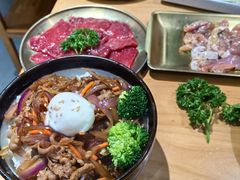 -汉城烤肉·黑金冠(华山路店)