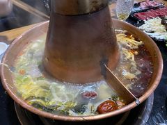 -果松木炭酸菜铜火锅·外婆参鸡汤