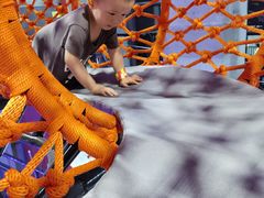 -嗨翻Hi-Fun竞技主题乐园·蹦床亲子生日轰趴(国光1937店)