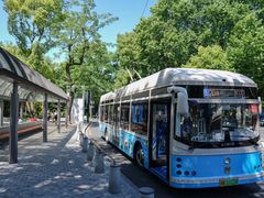 -东方体育中心(地铁站)