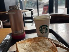 -星巴克臻选(莘庄仲盛店)