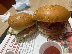 -The Habit Burger Grill 哈比特汉堡(爱琴海店)