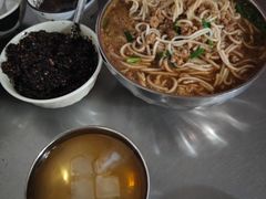 -正宗杨记普洱酸醋米线(总店)