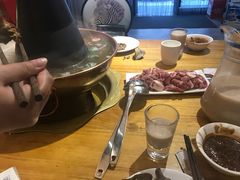 -一群羊手扒肉·火锅·早茶(远东公寓店)