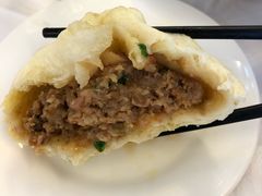 蟹黄包携众包饺-红灯笼大酒楼(通湖路店)