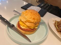 午餐肉鸡蛋番茄包-新旺茶餐厅·早餐·夜宵(仙霞店)