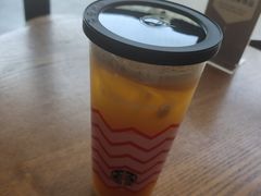 -星巴克(上海汇锦里店)
