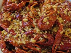 -冶建镜子·老南昌大排档·江西虾王(总店)