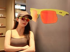 -LensCrafters亮视点·OAKLEY精选(静安嘉里中心店)