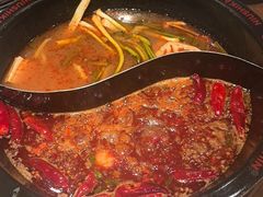 -牛市坎火锅(建设路店)