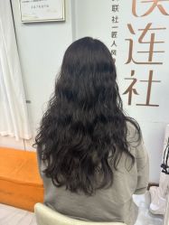 -镁连社·美联社