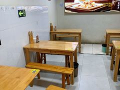 -朱大嘴肥肠血旺(福字街店)
