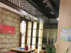 -杨肥肠火锅大排档(火车站花园店)