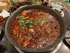 -鸿顺老铁锅美蛙鱼府(解放碑店)