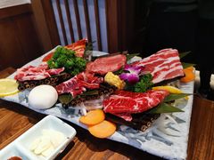 -明洞阿姨·韩式酱蟹烤肉·创意料理(三元桥店)