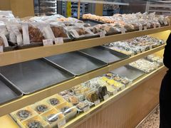 面包甜点陈列柜-OUR Bakery(SKP-S店)