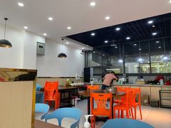 大堂-老何家后安粉·糟粕醋海鲜火锅(三亚湾椰梦长廊店)